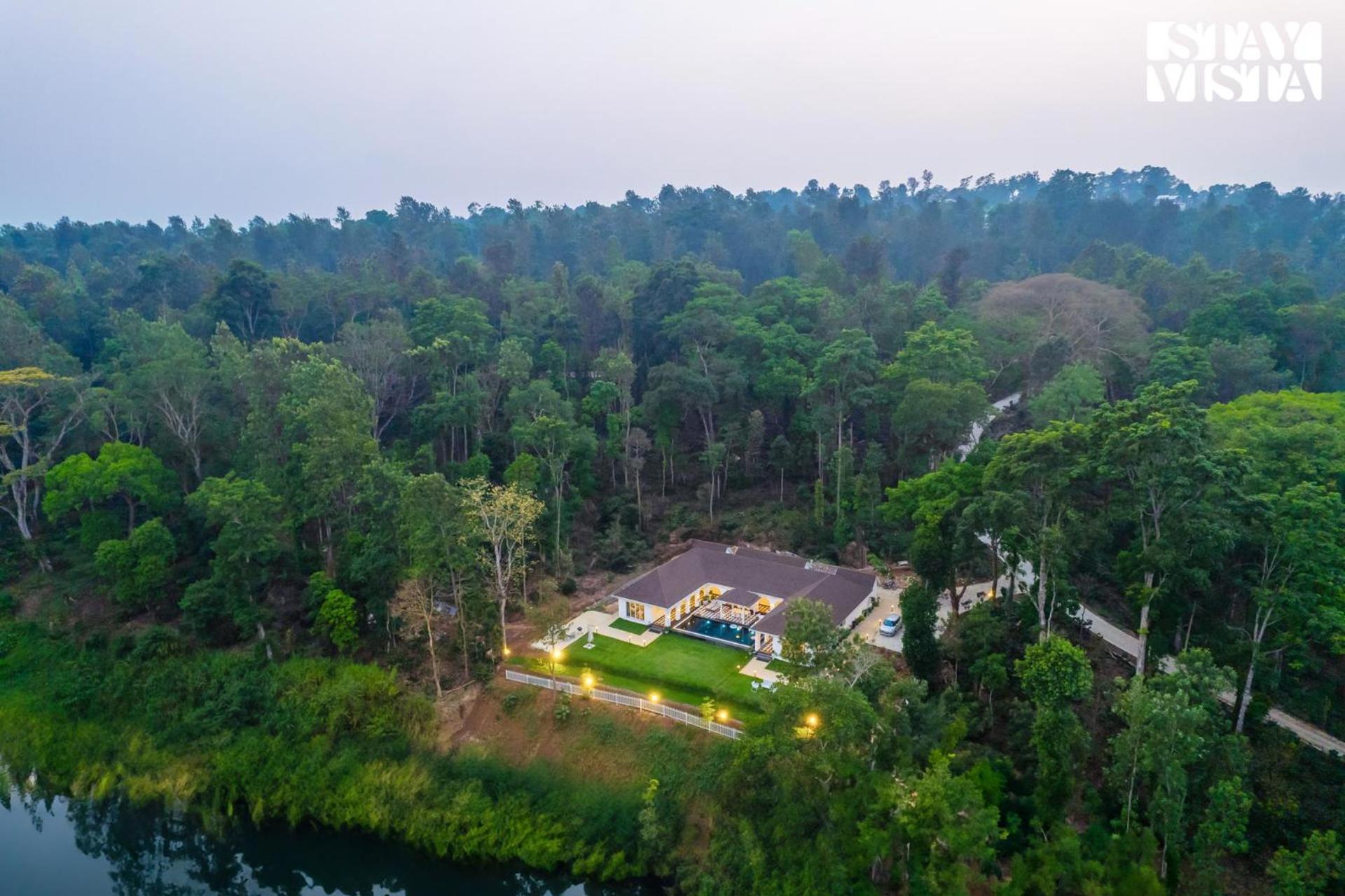 Stayvista At Mudra Manor Coorg Temperature Controlled Pool Villa Madikeri Esterno foto